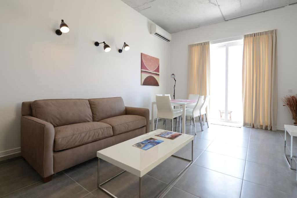 Vallettastay - Harbor View Gem- Sea View 1 Bed Apt Екстериор снимка